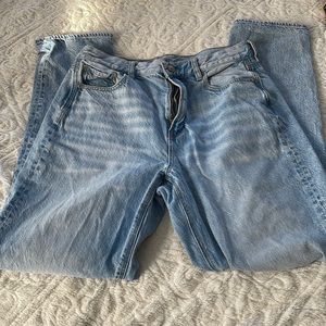 American Eagle mom jeans